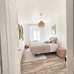 Le Petit Domaine De Leo L Ecureuil Cosy Avec Jardin Privatif Апартаменты *