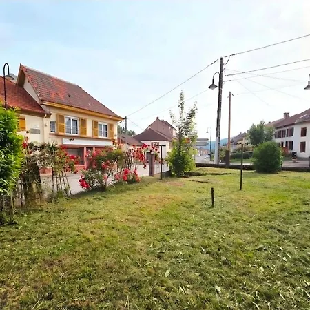 Appartement Le Petit Domaine De Leo L Ecureuil Cosy Avec Jardin Privatif