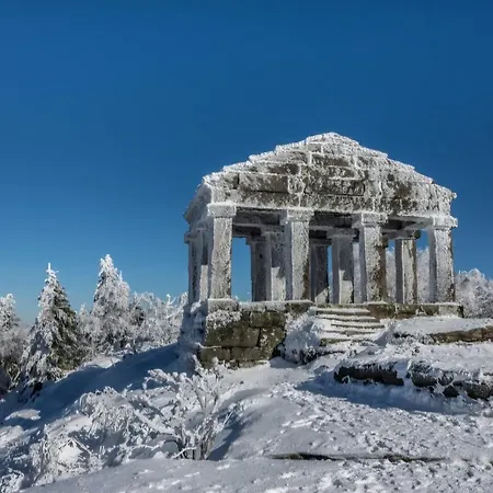 Le Petit Domaine De Leo L Ecureuil Cosy Avec Jardin Privatif Celles-sur-Plaine